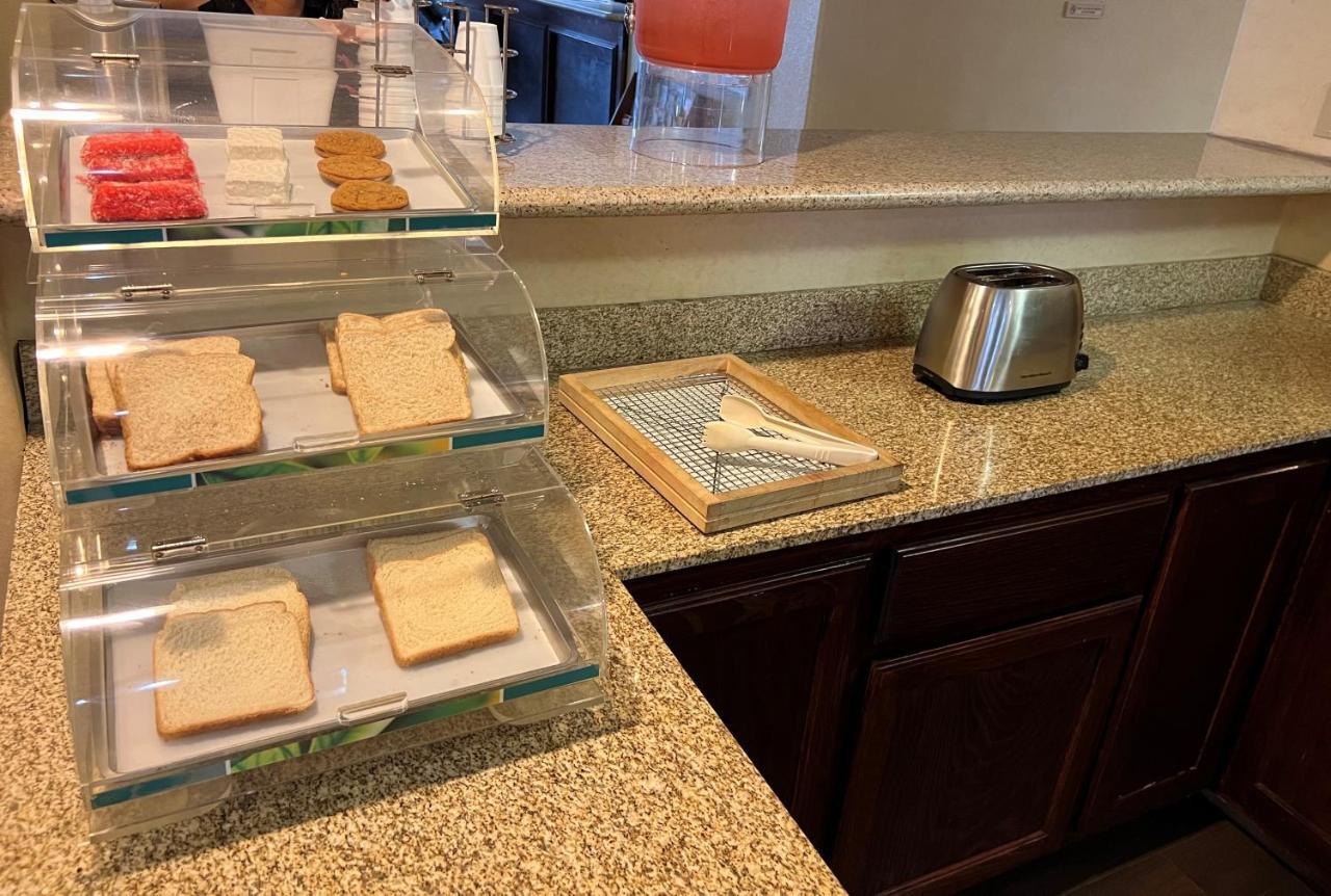 Americas Best Value Inn Pharr/Mcallen Ngoại thất bức ảnh