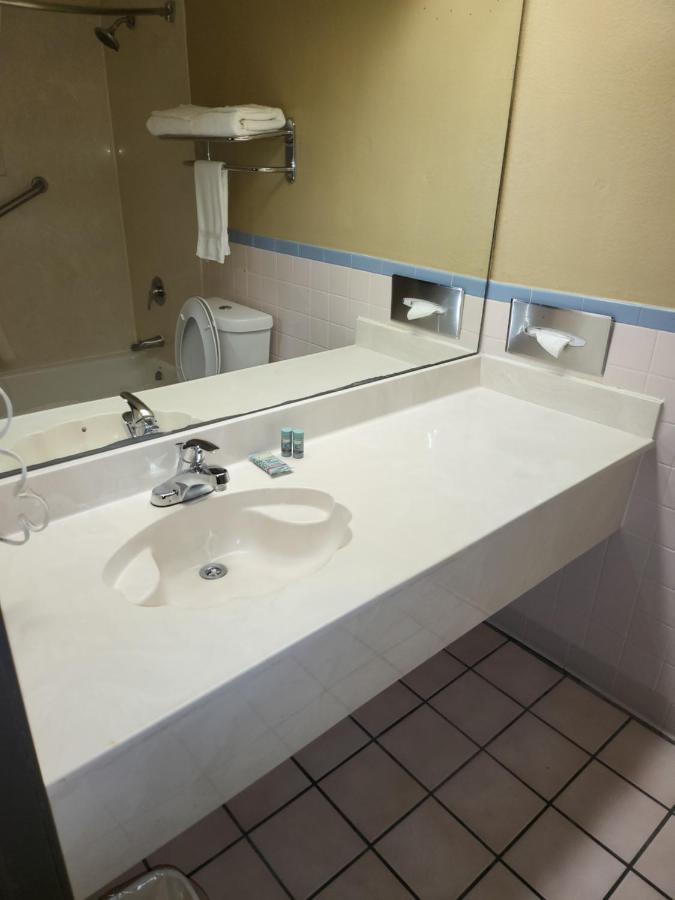 Americas Best Value Inn Pharr/Mcallen Ngoại thất bức ảnh